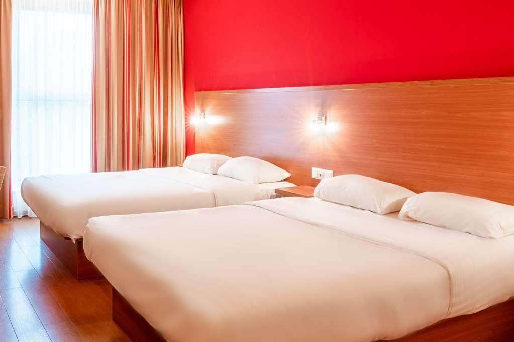 Plaza Premium Karlsruhe Hotell Rom bilde